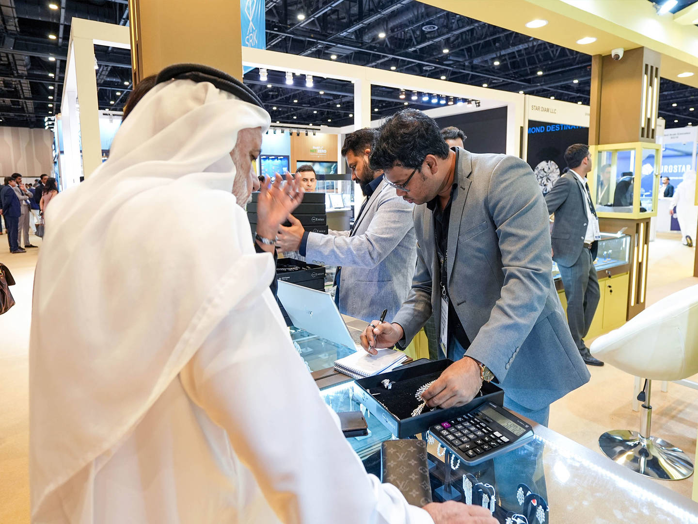 نمایشگاه طلا و جواهر دبی 5 نمایشگاه طلا و جواهر دبی