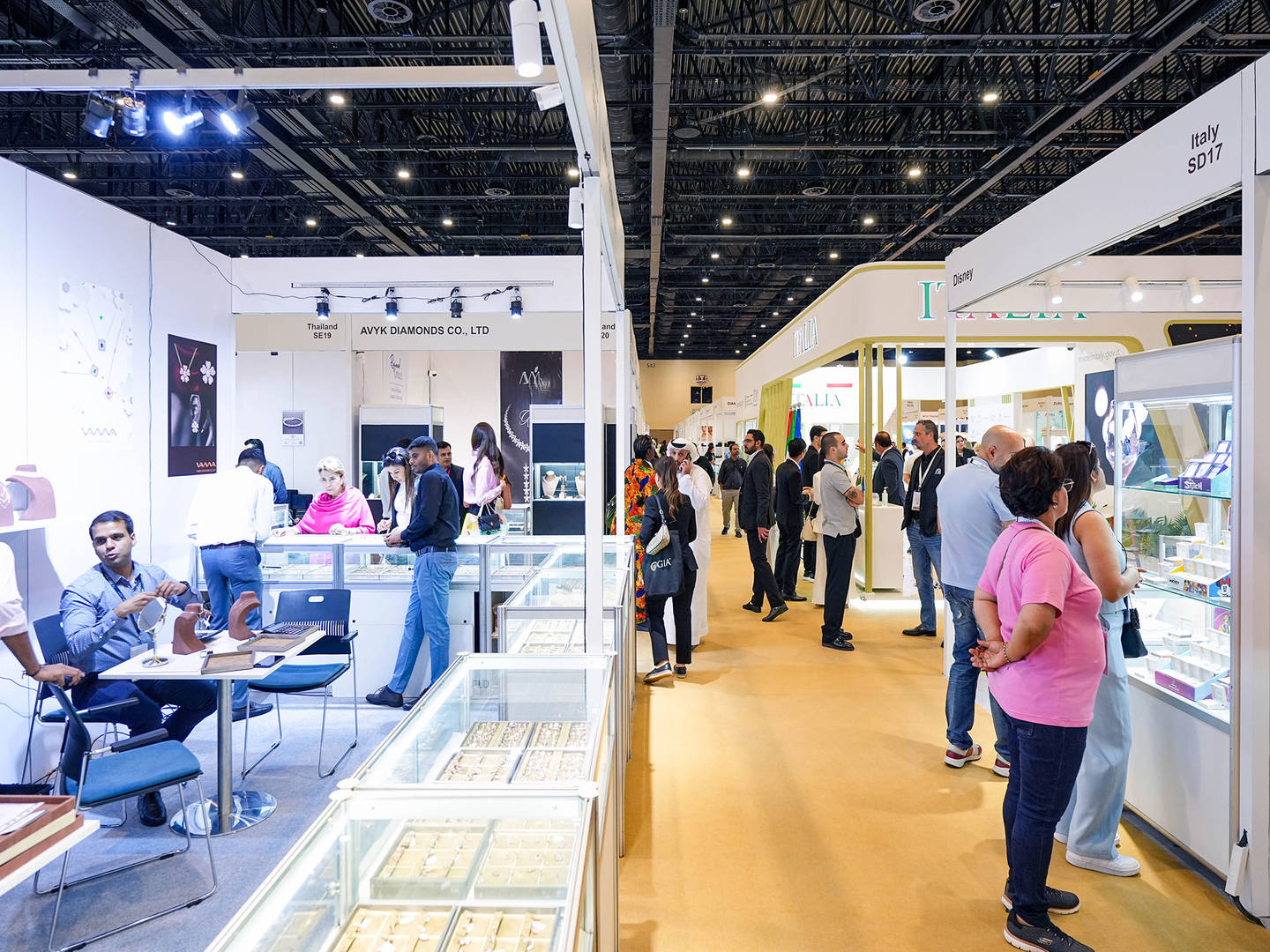 نمایشگاه طلا و جواهر دبی 8 نمایشگاه طلا و جواهر دبی