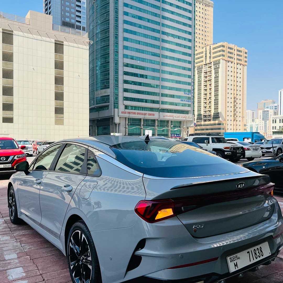 اجاره کیا K5 در دبی، رنت ماشین اقتصادی