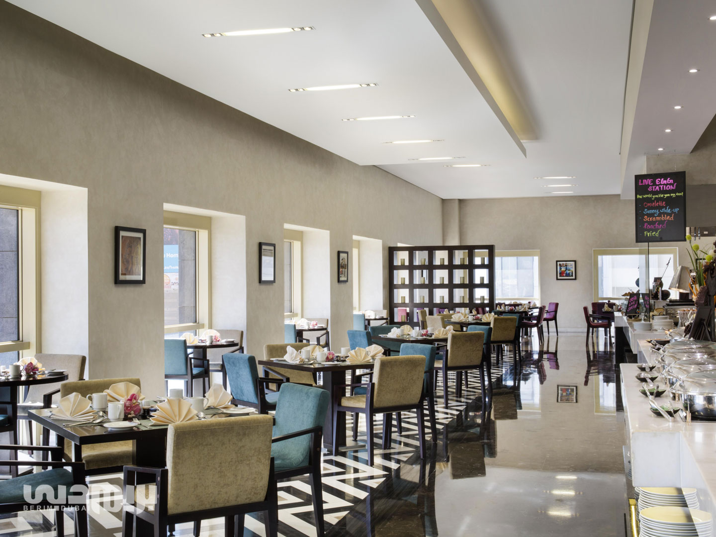 رستوران مترو تاور پلازا دبی