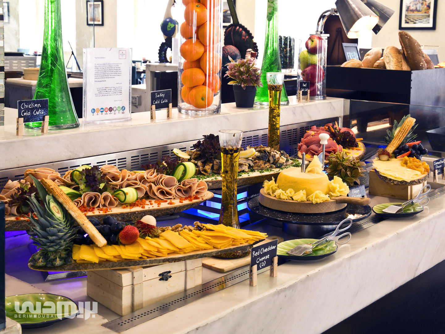 رستوران مترو تاور پلازا دبی