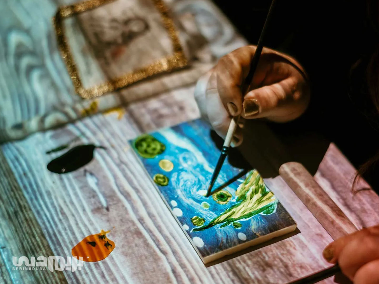 رستوران سِوِن پینتینگز دبی